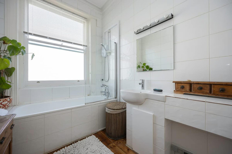 Room 2, Host Stay St Aubyns Coastal Retreat, Brighton and Hove