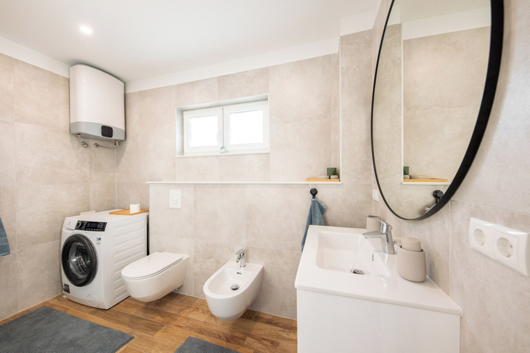 Bathroom 2, Olive Leaf Kastela - Second Floor Apartment, Kaštela