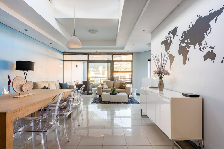 Others 4, Modern 3-bed Apt Designer Touch Mountain Views, City of Cape Town