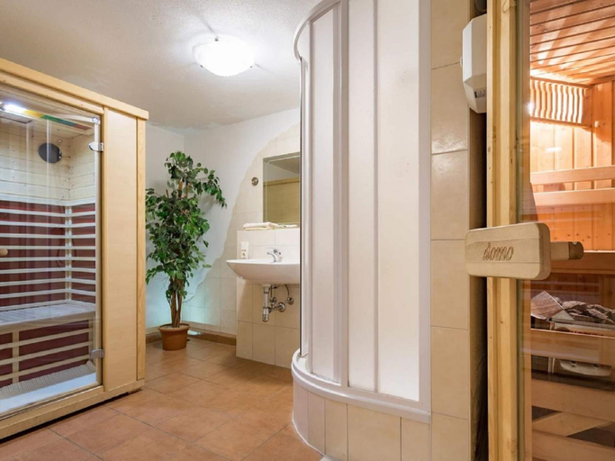 Bathroom 3, Chalet mit Sauna und Sommergastekarte Zell am See, Zell am See