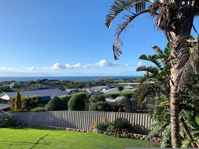 Room 3, Encounter Bay Family Retreat Pets Welcome, Victor Harbor