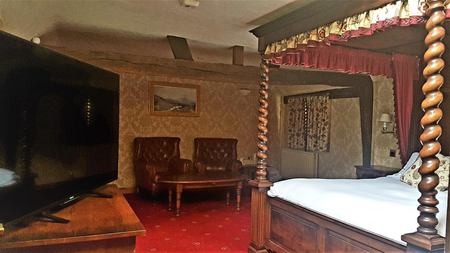 Bedroom 2, Bella Vita Hotel & Restaurant, Hertfordshire