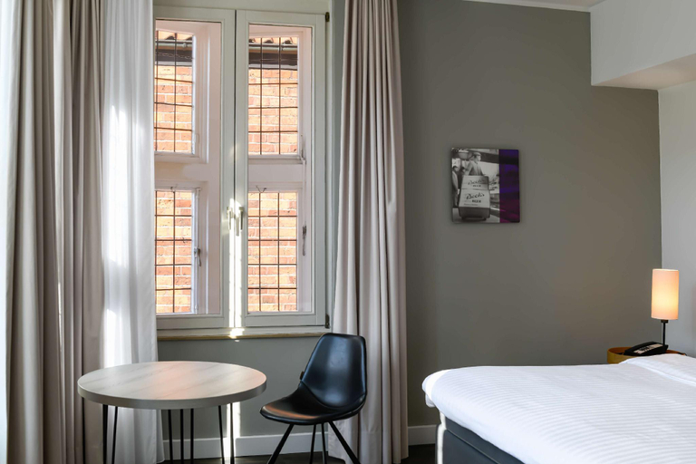 Bedroom 10