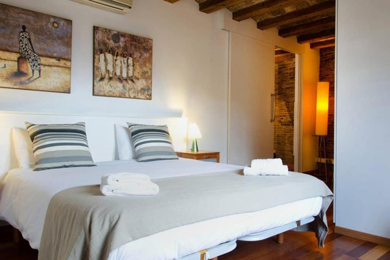 Bedroom 2, Ripoll Apartments, Barcelona