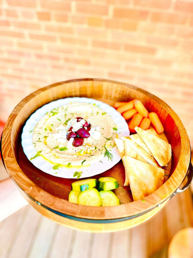 Food & Drinks 4, The Well Hotel & Taproom, Las Animas