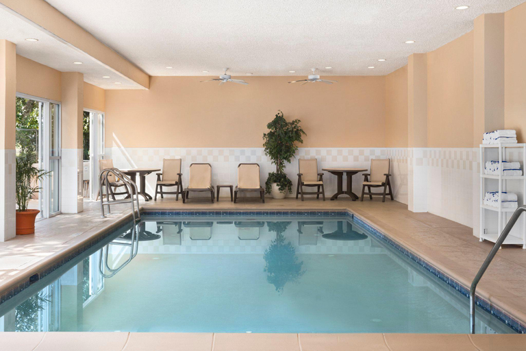 Sport & Beauty 5, Country Inn & Suites By Radisson Ocala Southwest, Marion