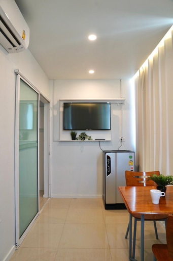 Dining Room 2