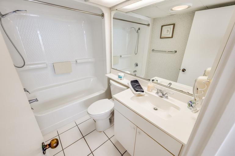 Bathroom 3, Seawatch Resort, Horry