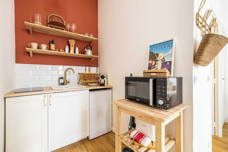 Private kitchen, Renovated Studio - Cannes Croisette Golden Square, Alpes-Maritimes