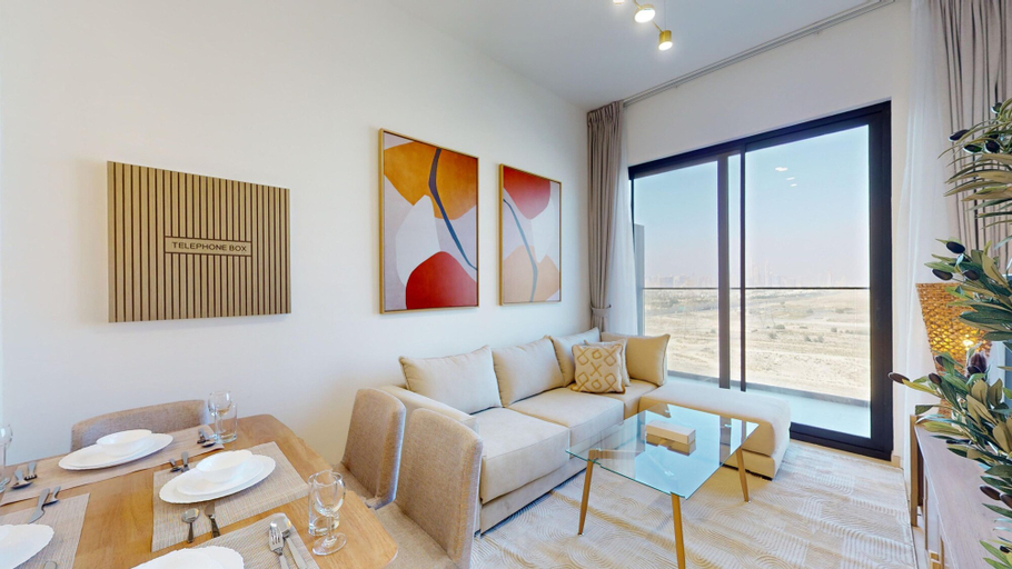 Room 5, JVC - Binghatti Heights 910, Dubai