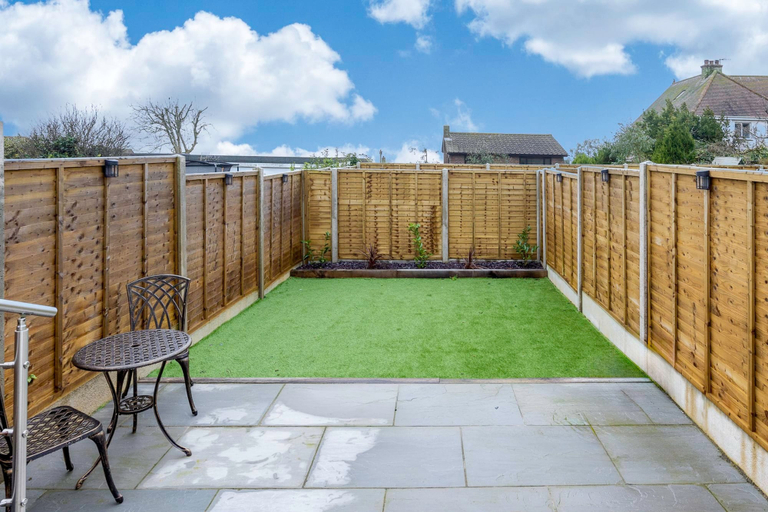 Room 2, Host Stay Downland Studio, Brighton and Hove