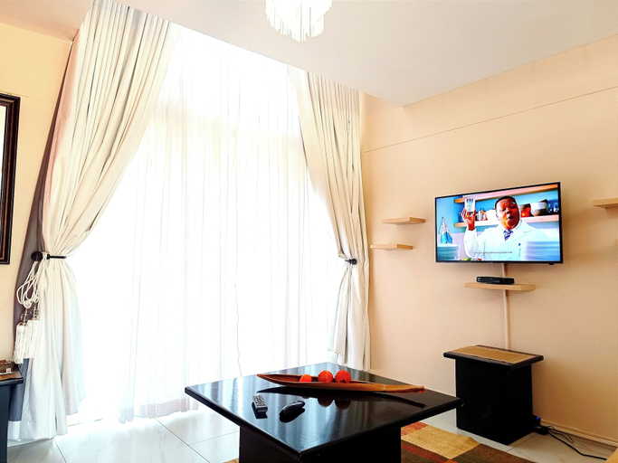 Interior 5, Best Location/ Extra King Bed, Harare