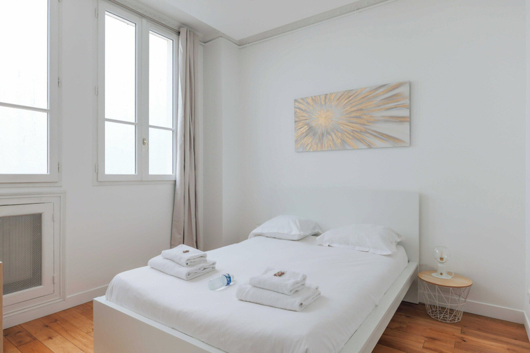 Room 2, Very Spacious Apartment - 5br/10p - Champs-elysees, Paris