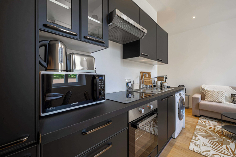 Private kitchen 2, Nice Decorated Apartment - Near Croisette - 1br/4p, Alpes-Maritimes