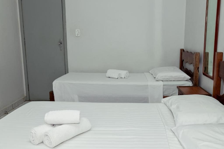 Bedroom 2, Hotel Carlton Imbiara Express, Araxá