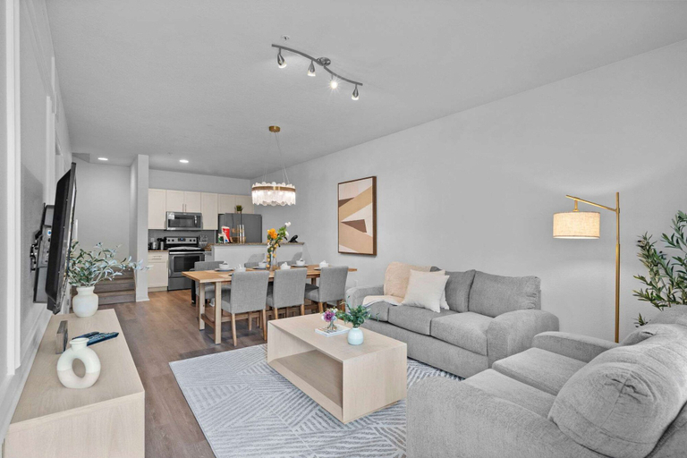 Room 4, Modern 3 Bed Villa Newly Renovated Prime Location, Osceola