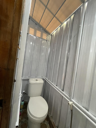 Bathroom 3, Senja Villa Dieng 4 Rooms with the View (SYARIAH), Banjarnegara