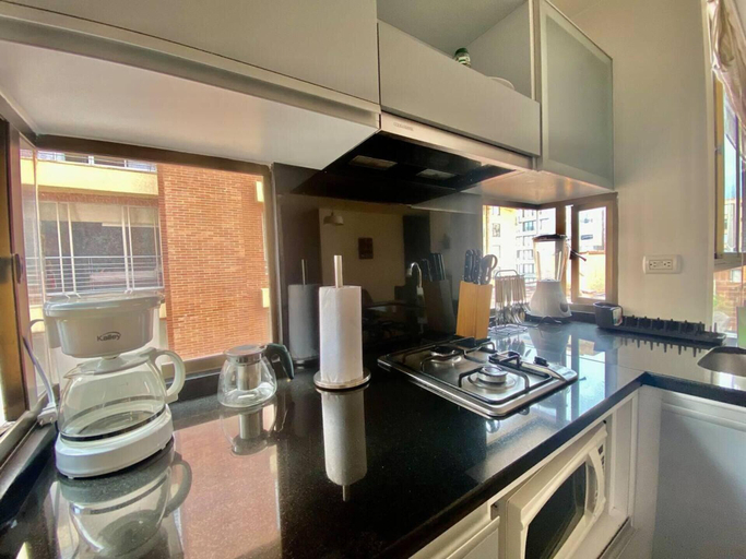 Private kitchen, 1bed Apartment Sleeps 2 With Free Parking & Wifi, Santafé de Bogotá