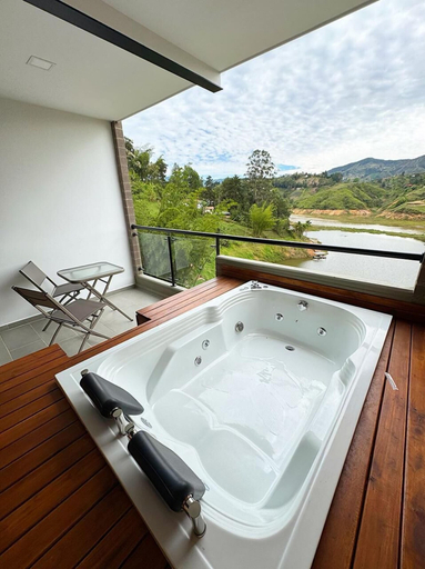Bathroom, Rooca Guatape, Peñol