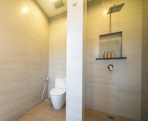 Bathroom 6