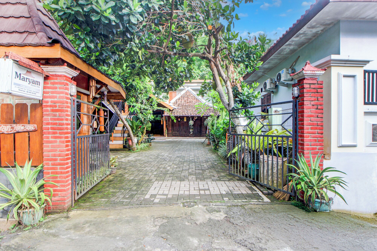 Exterior & Views 1, Hotel O Maryam Homestay Syariah 2, Bantul