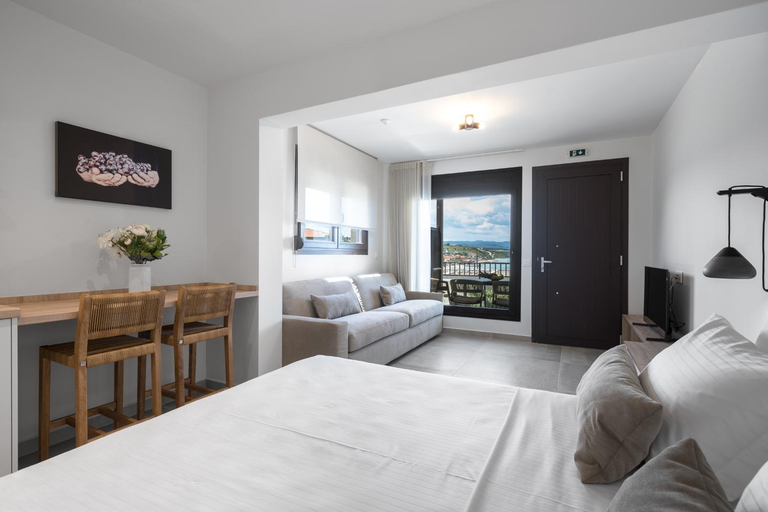 Others 4, Blue Whisper Luxury Living Suites, Central Macedonia