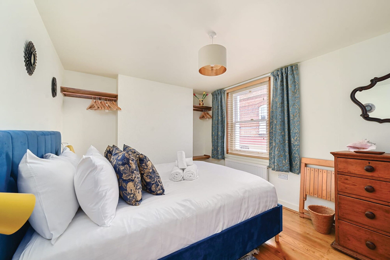 Room 5, Host Stay Foundry Colours, Brighton and Hove