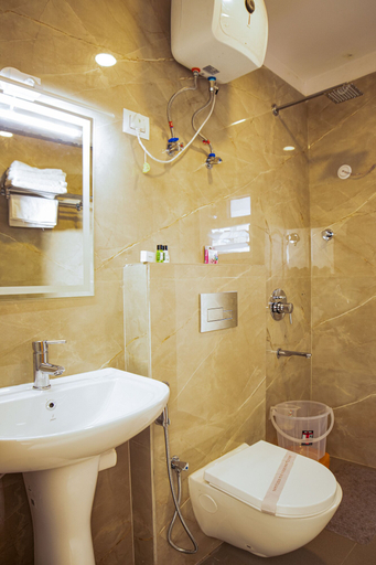 Bathroom 4, Hotel Raj Ville, Darjiling