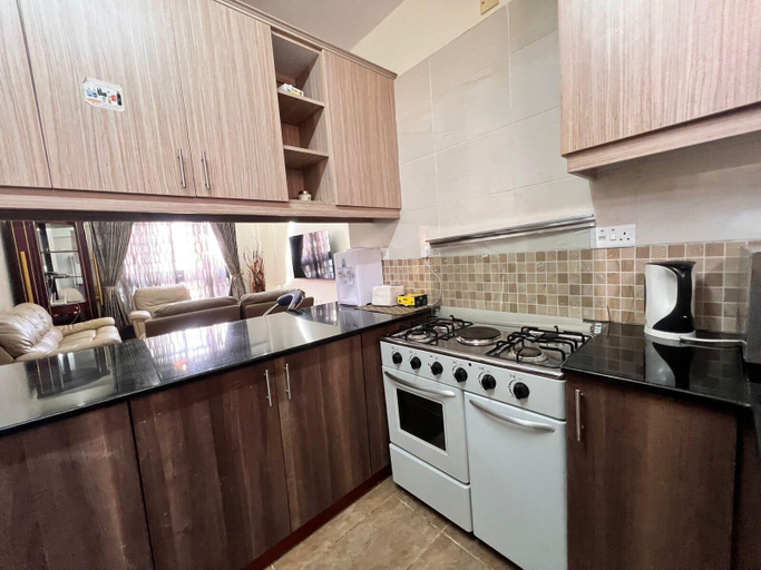 Private kitchen 4, Cosy Nairobi 1bdr Apartment for Two in Westlands, Westlands