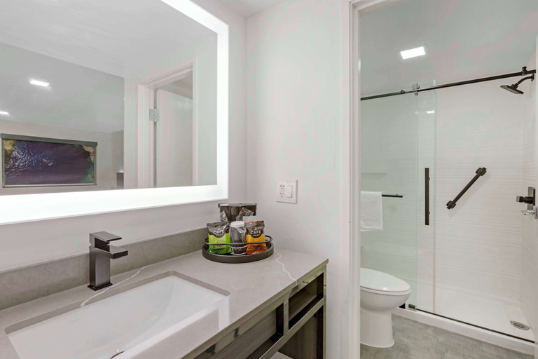 Bathroom 3, Hotel Blue 66, BW Signature Collection, Guadalupe