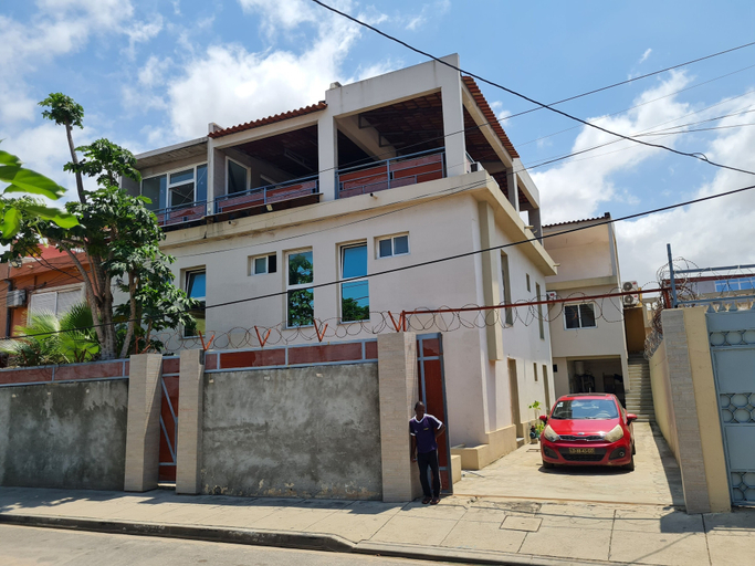 Exterior, Guest House Sleeps 14 With Terrace, Maianga