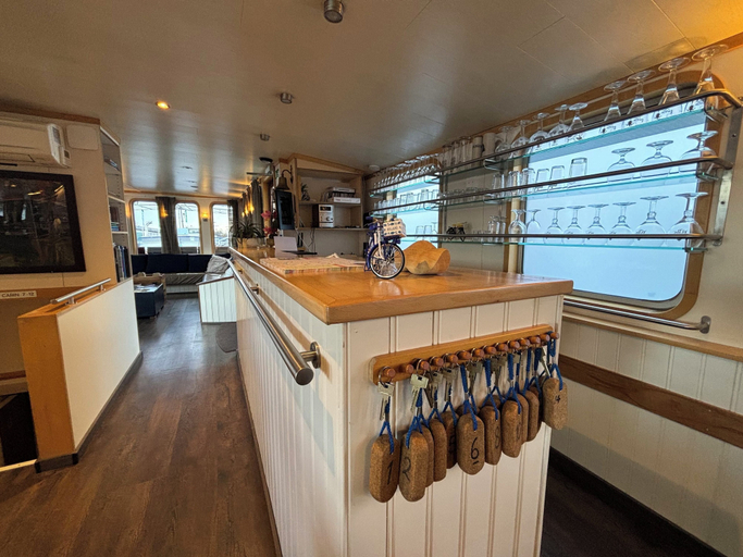 Food & Drinks 4, Hotelboat Iris, Amsterdam