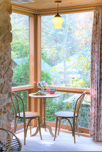Room 2, Adelaide Hills Camellia Cottage Wifi, Adelaide