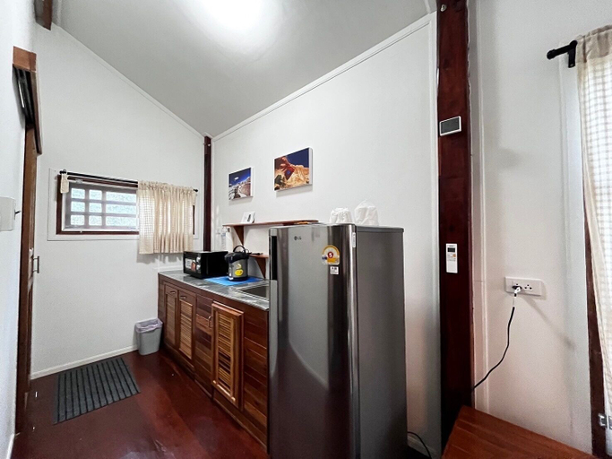 Dining Room 8