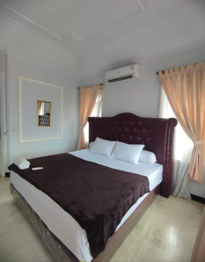 Bedroom 8