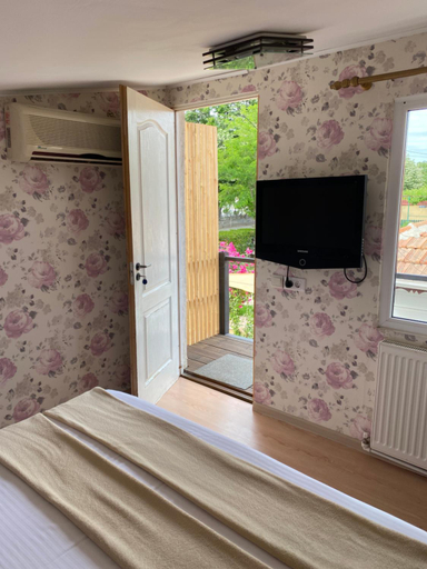 Bedroom 2, The house of roses, Tuzla
