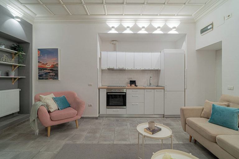 Others 5, Central 4BR Flat - 2 Units Combined with Balconies, Near Cismigiu, 2 Kitchens & 2 Baths, Municipiul Bucuresti