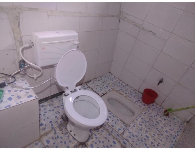 Bathroom, Balbeer Birding Home Stay, Aghora, Uttarkashi