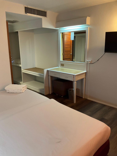 Bedroom 7