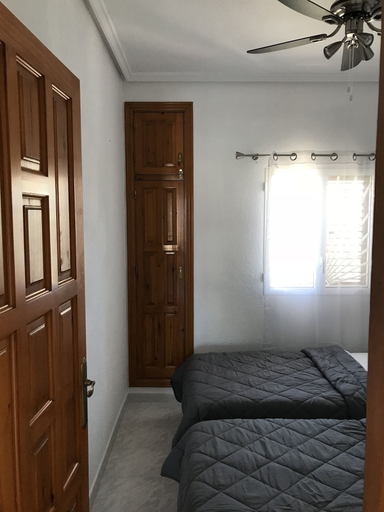 Others 4, 2-bed Apartment 10 min Drive to the Beach!, Alicante