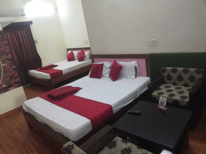 Bedroom 2, SMJ GRAND HOTEL & MAHAL, Kancheepuram
