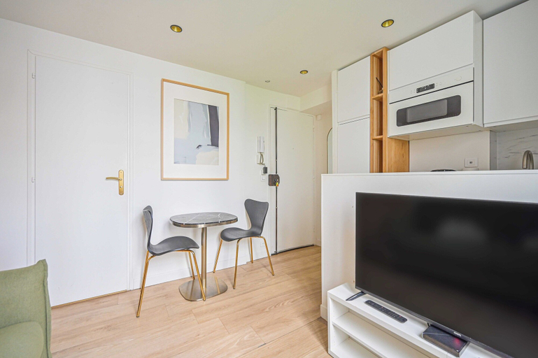 Others 3, Cosy Nest - 2P - The 16th Arrondissement, Paris