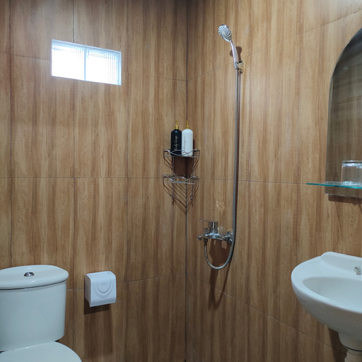 Bathroom, Amrita Jaya Guesthouse Kerobokan, Badung