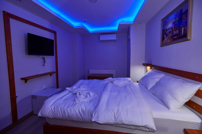 Bedroom 3, SABİNA HOTEL NEAR THE GRAND BAZAAR, Fatih