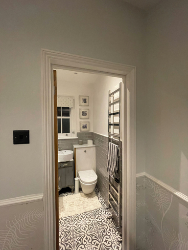 Bathroom 3, Shepherds Bush W12 Magical Townhouse nr Westfield, London