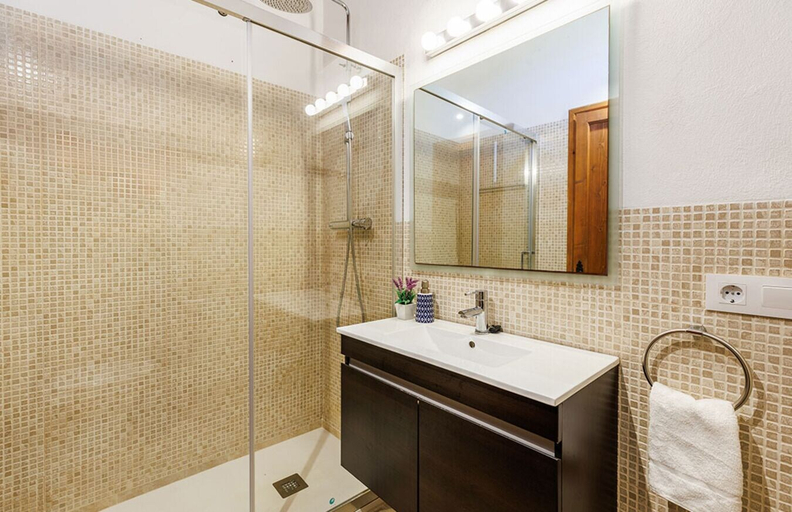 Bathroom, Villa Avinent in Pollen a, Baleares