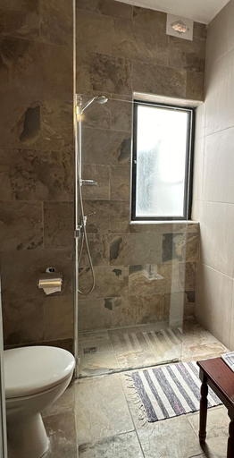 Bathroom 4, Green Grove Guest house