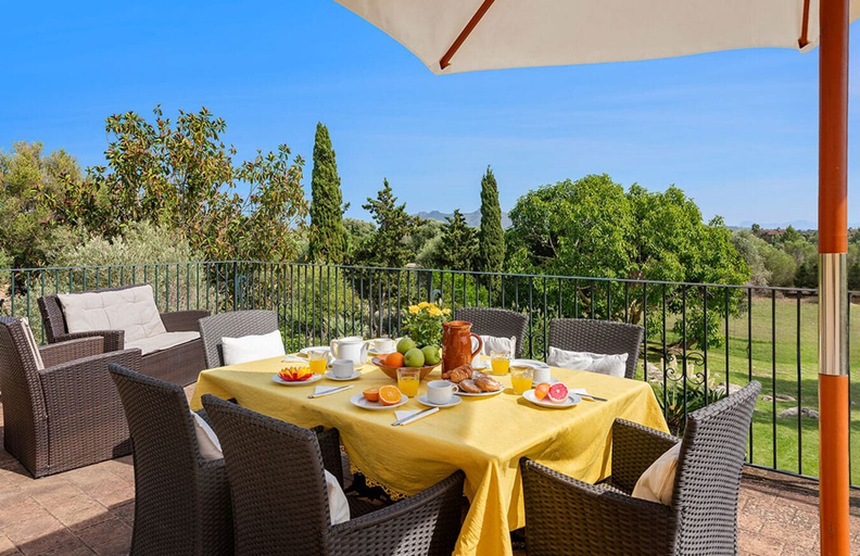 Food & Drinks 5, Villa Morell in Mallorca, Baleares