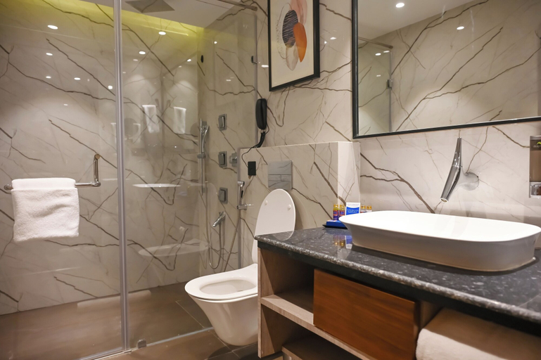 Bathroom 3, Ishaan Sarovar Portico Deoghar, Deoghar