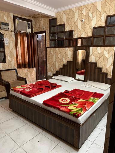 Others 4, New -like Guest House, Delhi